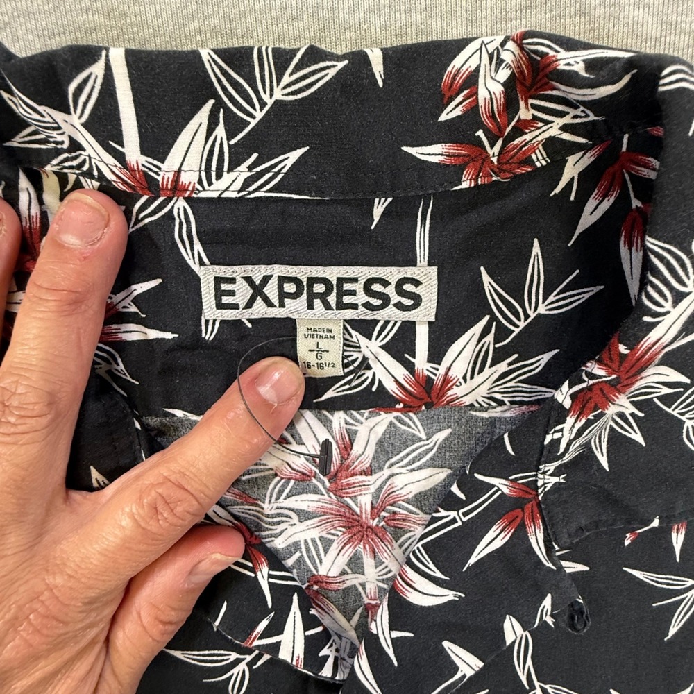 Express Mens Large Black Floral‎ Bamboo Print Short Sleeve Button Down Shirt - Picture 2 of 6